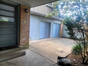 2820 N Fourth St, Unit 2 in Longview, TX - Building Photo - Building Photo