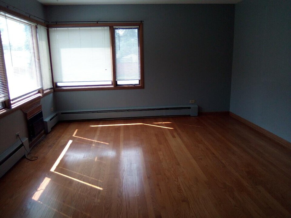 1315 E 31st St, Unit 1 in La Grange Park, IL - Foto de edificio