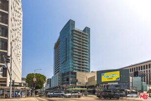 3785 Wilshire Blvd in Los Angeles, CA - Building Photo