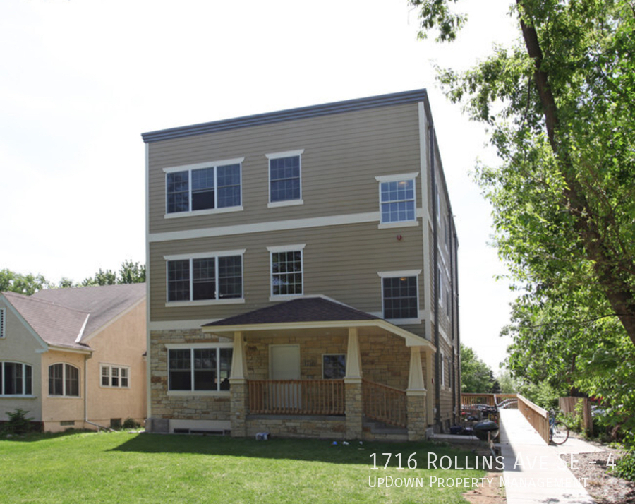 1716 Rollins Ave SE in Minneapolis, MN - Building Photo