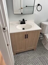 141 Hillsdale Rd, Unit 2 in Somerville, MA - Foto de edificio - Building Photo