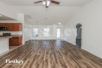 2423 NW 19th Pl in Cape Coral, FL - Building Photo - Building Photo