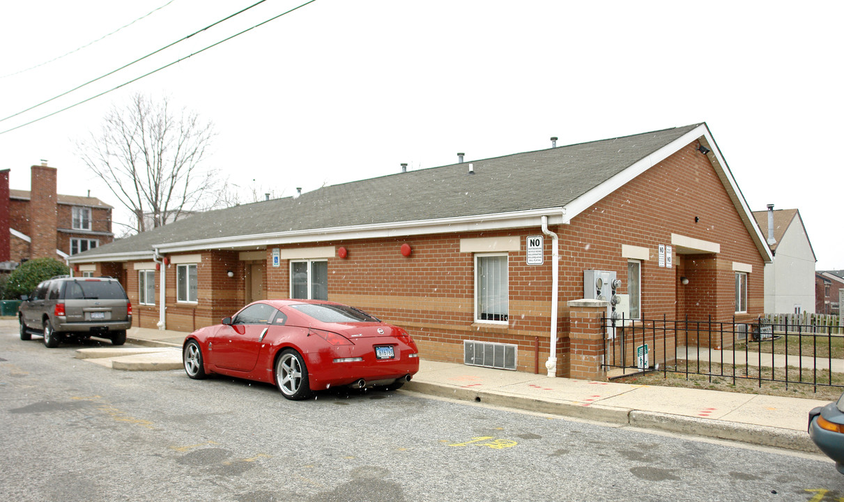 Crossroads Apartments in Baltimore, MD - Building Photo