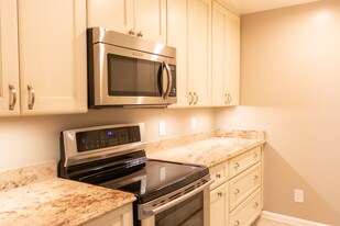 1930 New Hampshire Ave NW, Unit 31 in Washington, DC - Building Photo