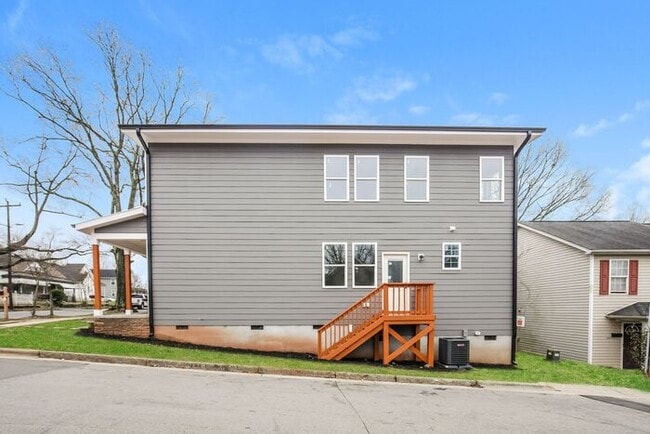 202 Southern Dr in Durham, NC - Building Photo - Building Photo