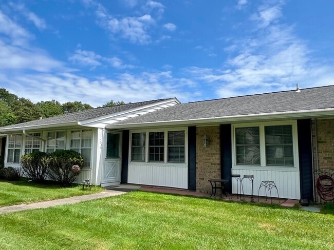 property at 369 Woodbridge Dr
