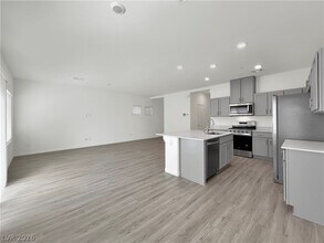 9984 Indigo Cliffs St in Las Vegas, NV - Building Photo - Building Photo