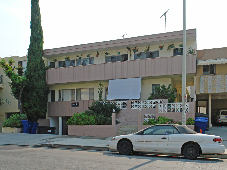 536 N Orlando Ave in Los Angeles, CA - Building Photo