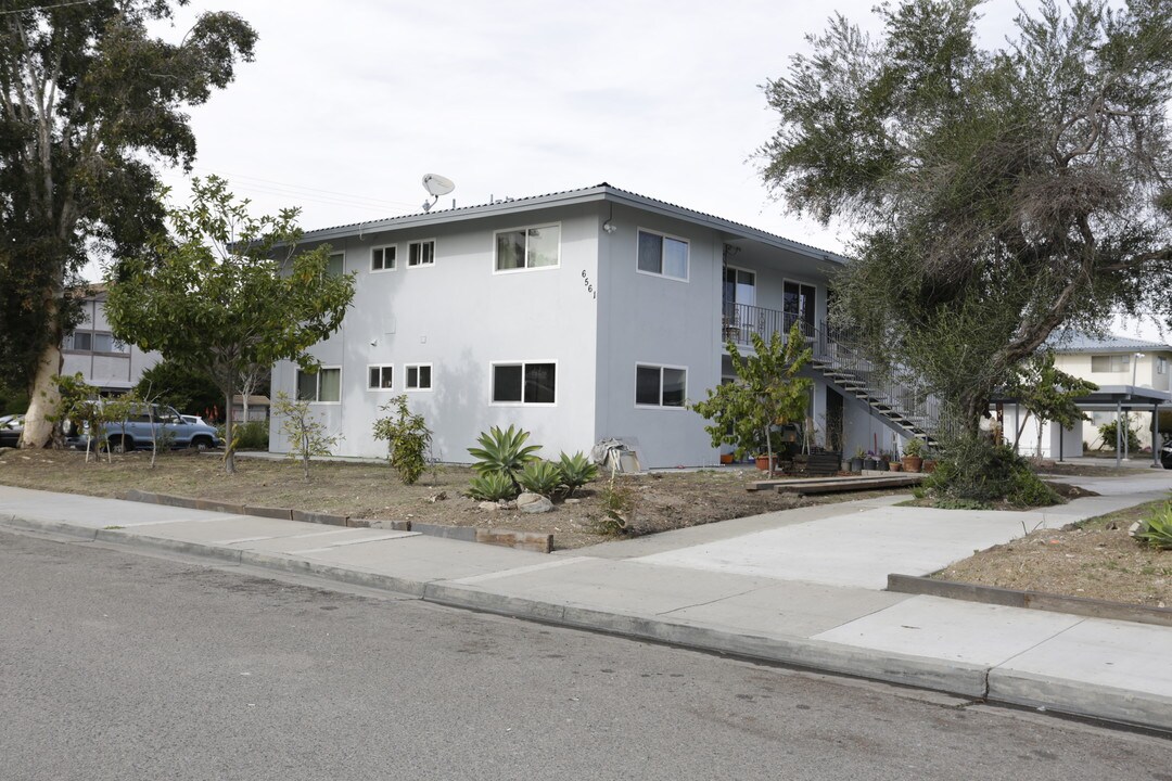 6561 La Pat Ct in Westminster, CA - Building Photo