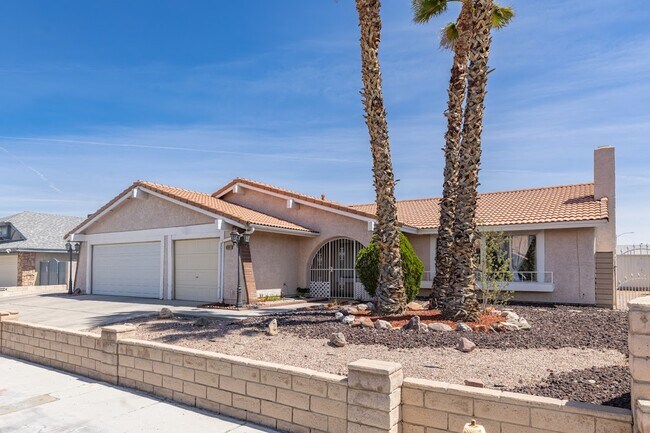 6361 O'Bannon Dr in Las Vegas, NV - Building Photo - Building Photo