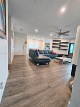 3483 Emerald Oaks Dr in Hollywood, FL - Building Photo - Building Photo