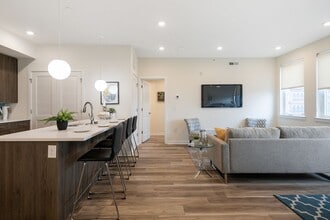 Ave V (LO), Unit 3 Bedroom in Philadelphia, PA - Building Photo - Building Photo