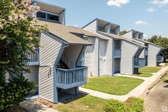 13151 Walden Rd in Montgomery, TX - Building Photo - Building Photo