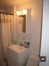 66 Egmont St, Unit 2 in Brookline, MA - Building Photo - Building Photo