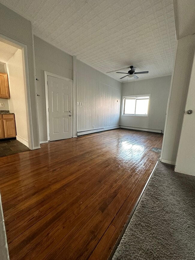 33 George St, Unit 1, Unit 1