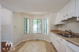 12208 Rock Canyon Dr in Charlotte, NC - Building Photo - Building Photo