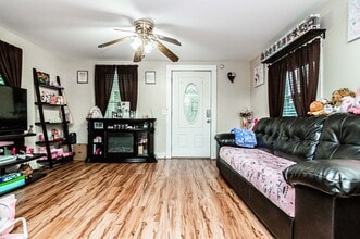 127 W 15th St in Junction City, KS - Building Photo - Building Photo