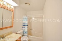 6006 Townsend Ave photo'