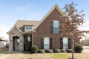 2770 Hidden Falls Dr in Memphis, TN - Building Photo