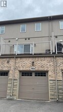 5044 Serena Dr in Lincoln, ON - Building Photo - Building Photo