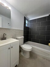 5990 NE 4th Ct in Miami, FL - Building Photo - Building Photo