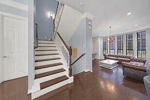 5323 Nolda St in Houston, TX - Building Photo
