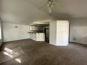 1514 NE 5th St in Redmond, OR - Building Photo - Building Photo