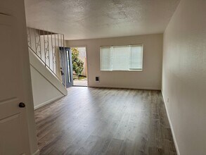 4115 SE Holgate Blvd in Portland, OR - Building Photo - Building Photo