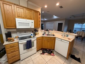 808 Lark St in Fort Walton Beach, FL - Building Photo - Building Photo