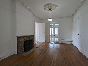 346 S Rose St, Unit 2 in Kalamazoo, MI - Foto de edificio - Building Photo