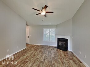 1940 Cedar Ridge Ln in Winston-Salem, NC - Building Photo - Building Photo