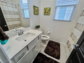 1288 Ventura Clfs Ave in Henderson, NV - Building Photo - Building Photo