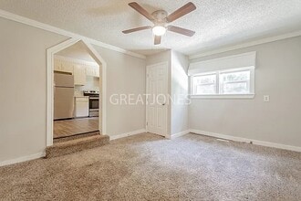 1014 Grace St in High Point, NC - Foto de edificio - Building Photo