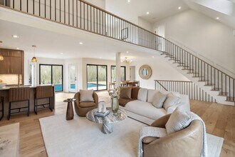 10 William Way in Southampton, NY - Building Photo - Building Photo