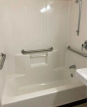 1001 Pennington Rd in Ewing Township, NJ - Building Photo - Building Photo
