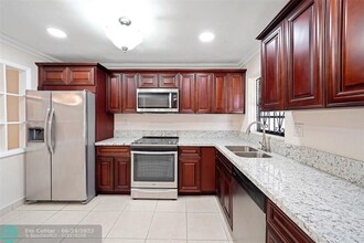 4260 NW 173rd Dr in Miami Gardens, FL - Building Photo - Building Photo