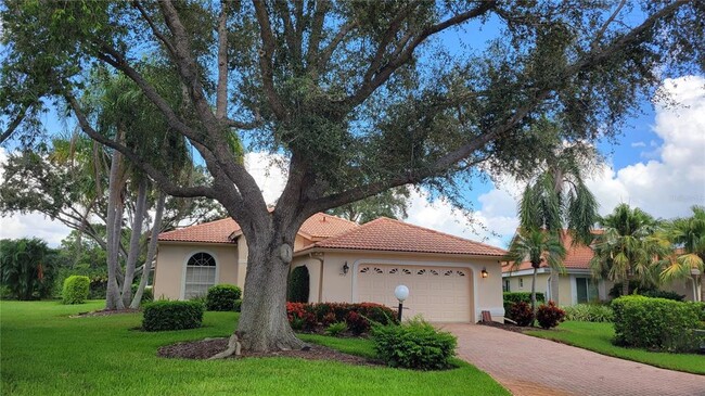 7557 Fairlinks Ct in Sarasota, FL - Foto de edificio - Building Photo