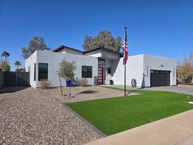 14426 N 39th Way in Phoenix, AZ - Building Photo - Building Photo