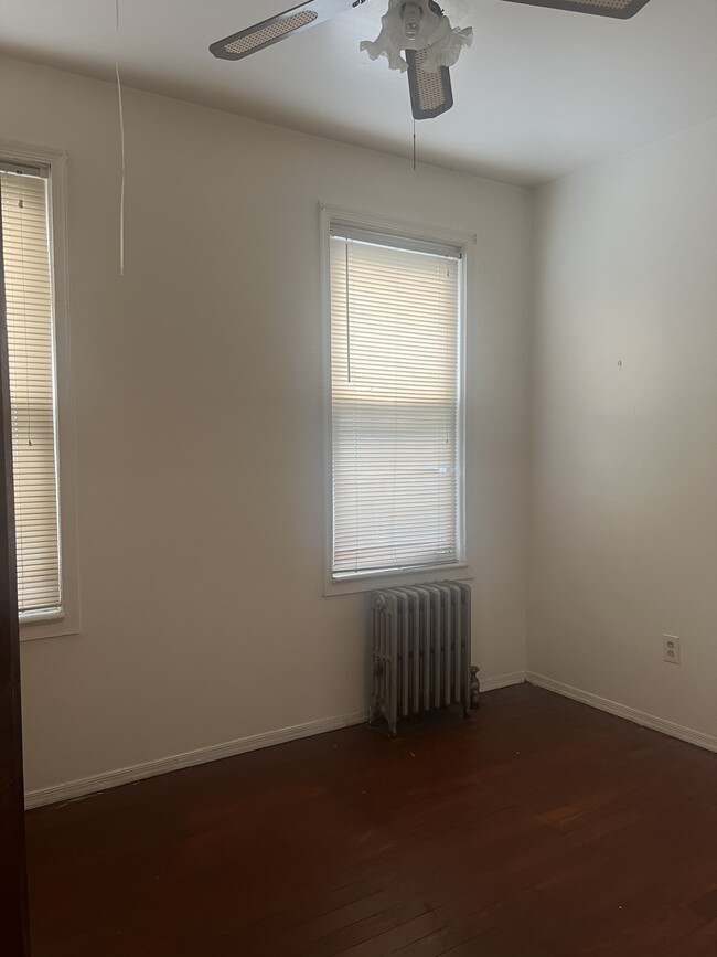 408 14th Ave, Unit 2 in Irvington, NJ - Building Photo - Building Photo