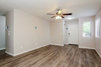 195 W Brangus Way in San Tan Valley, AZ - Foto de edificio - Building Photo