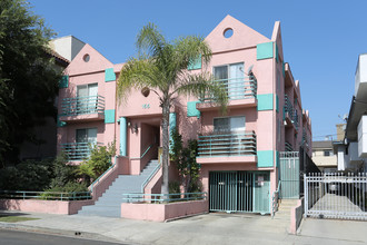 St. Andrews Pl. Apartments in Los Angeles, CA - Building Photo - Primary Photo