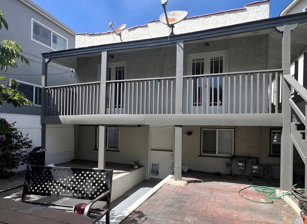 333 15th St in Manhattan Beach, CA - Building Photo
