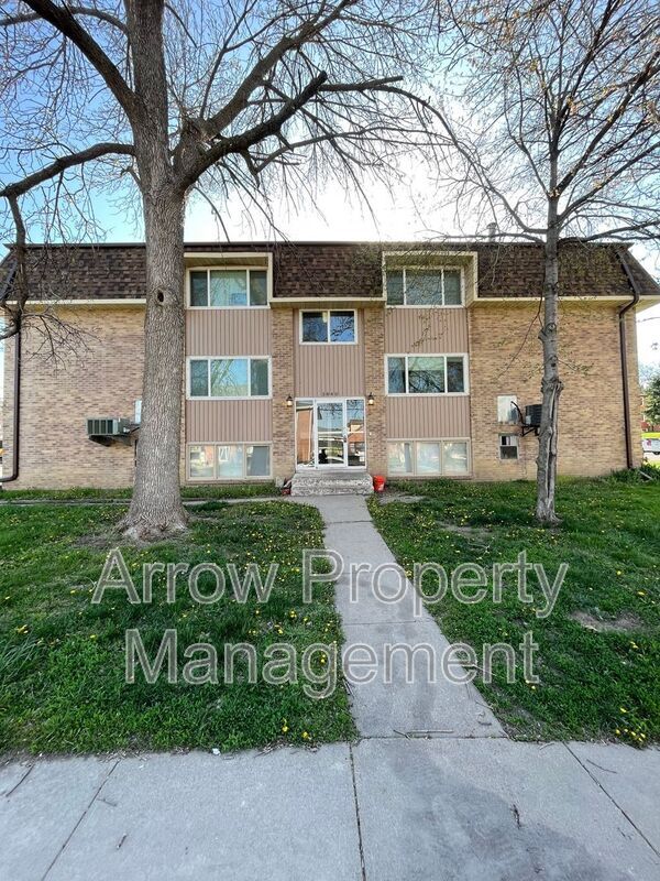 property at 3840 S 46th St