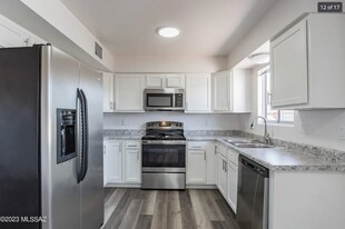 1108 E Fort Lowell Rd in Tucson, AZ - Building Photo