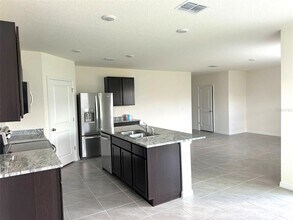 5660 Castle Cary Row in Wesley Chapel, FL - Building Photo - Building Photo