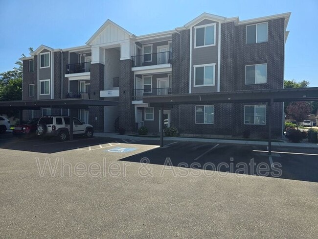 property at 154 7th St