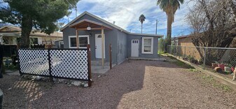 315 W Palma St in Superior, AZ - Building Photo