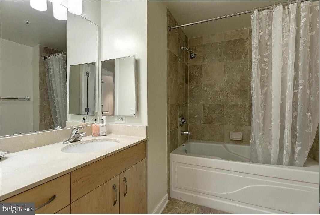 475 K St NW-Unit -517 in Washington, DC - Building Photo