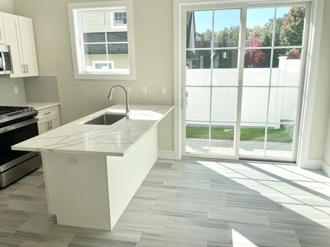 100 Schraalenburgh Rd in Harrington Park, NJ - Building Photo - Building Photo