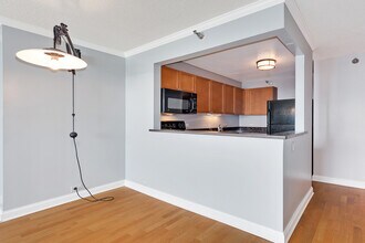 474 N Lake Shore Dr, Unit 2709 in Chicago, IL - Building Photo - Building Photo